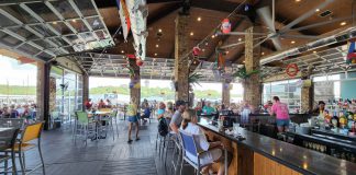 The Island Bar & Grill – On Lake Texoma