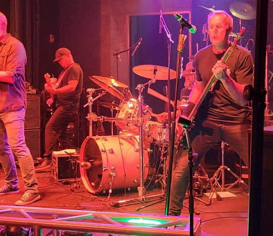 The Alternatives – A tribute to alternative music