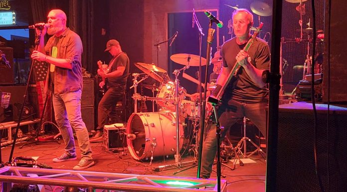 The Alternatives – A tribute to alternative music